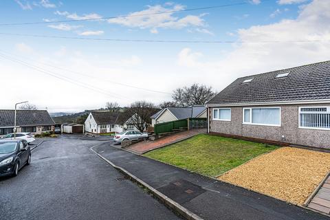 undefined, Clos Powys, Pontypridd CF38
