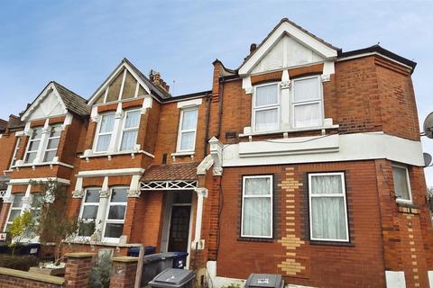 2 bedroom flat to rent, Algernon Road, Hendon, London