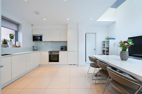 undefined, West Hampstead Mews, West Hampstead, London, NW6