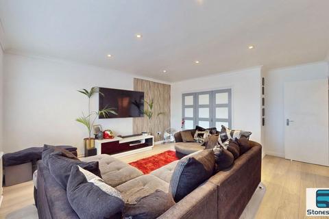 3 bedroom detached house for sale, Rainham Road South, Dagenham, RM10