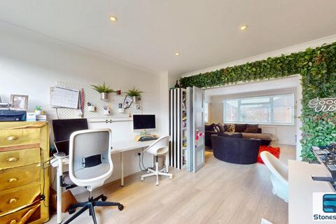 undefined, Rainham Road South, Dagenham, RM10