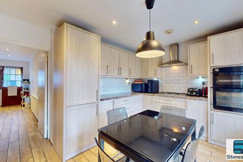 undefined, Rainham Road South, Dagenham, RM10