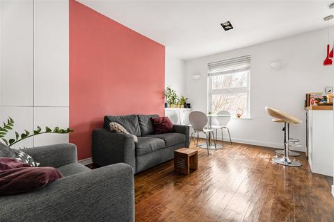 2 bedroom flat for sale, St Julians Road, London