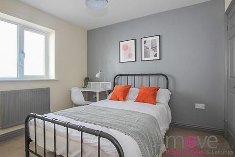 4 bedroom terraced house to rent, Stoneville Street, Cheltenham GL51