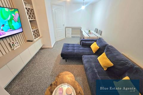 1 bedroom flat for sale, Old Park Mews, Hounslow, TW5