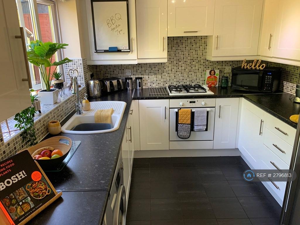 Cupboard And Fridge Freezer Space For All