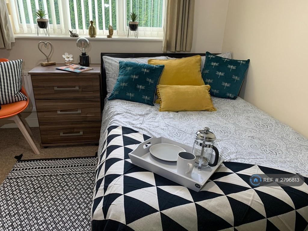 4 Drawer Bedside Table, Store All Your Bits n Bobs