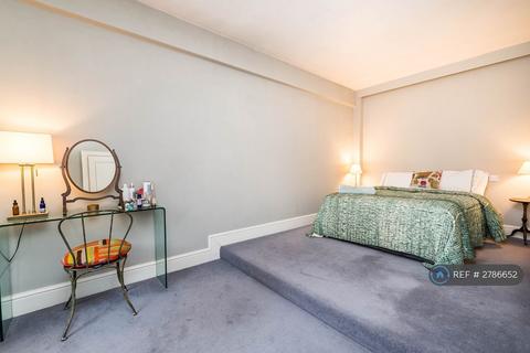 1 bedroom flat to rent, Chelsea Manor Street, London, SW3