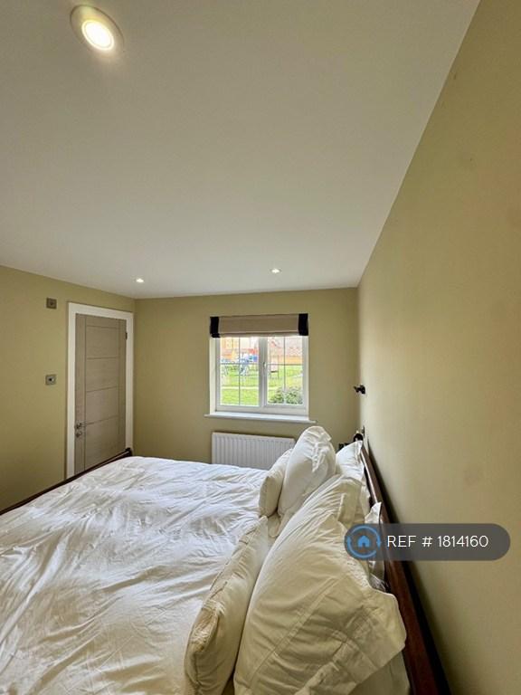 Bedroom 1 With Ensuite