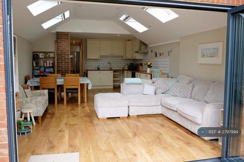 undefined, Borough Road, Dunstable, LU5