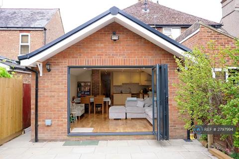 undefined, Borough Road, Dunstable, LU5