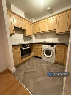 2 bedroom flat to rent, City Gate House, Ilford, IG2