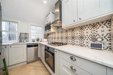 2 bedroom flat for sale, Jerningham Road, London SE14