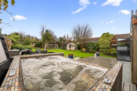 undefined, Mount Road, Wirral, CH49