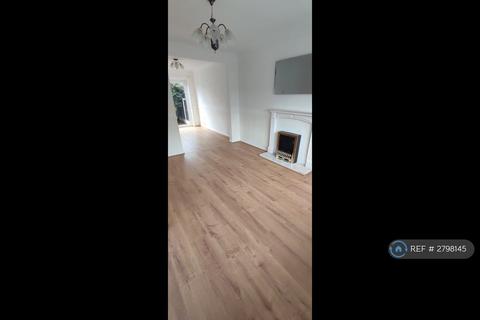 3 bedroom end of terrace house to rent, Broadfield Grove, Stockport, SK5