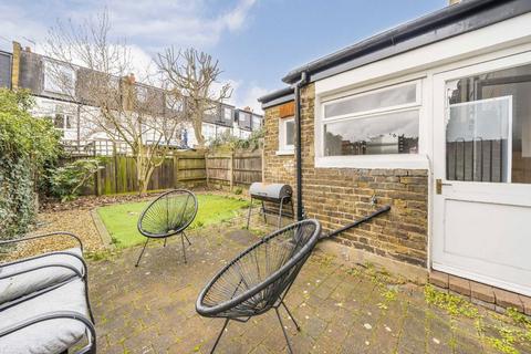 4 bedroom house for sale, Fircroft Road, London SW17