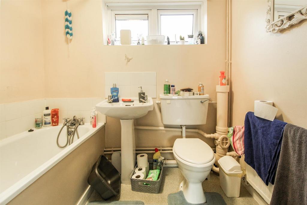 Bathroom.jpg