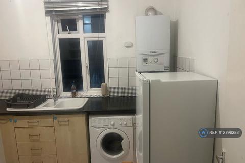 undefined, Kingston Hill, Kingston Upon Thames, KT2