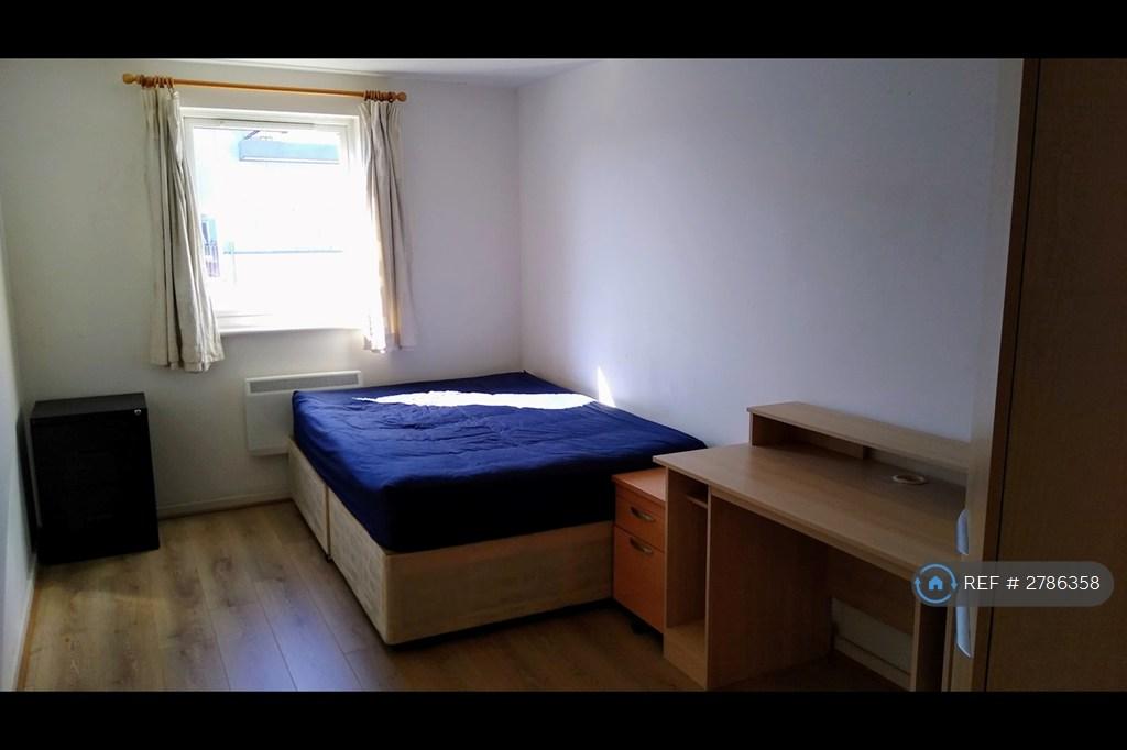 Spare Bed/Work Room