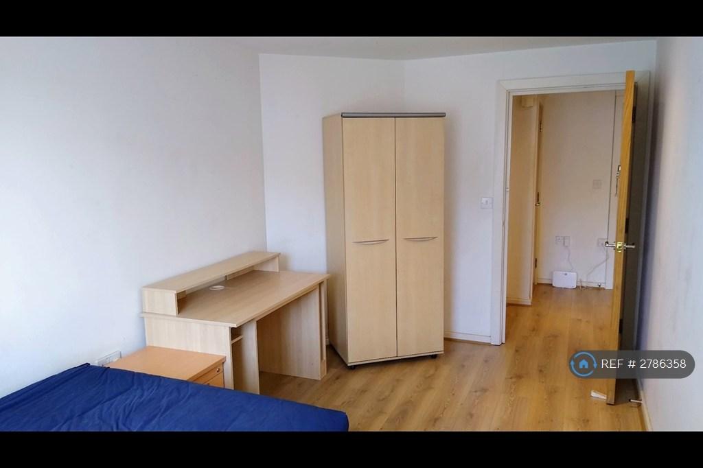 Spare Bed/Work Room