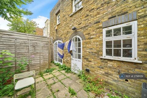 undefined, Lillie Road, London, SW6