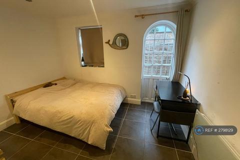 undefined, Lillie Road, London, SW6