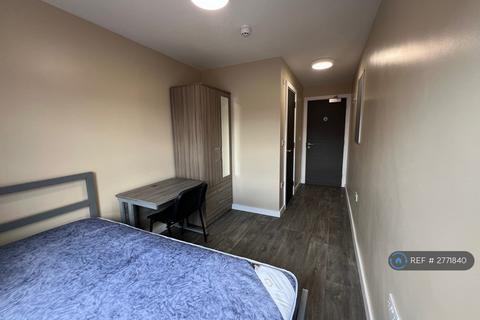 6 bedroom flat to rent, Hepburn Court A, Bristol, BS2