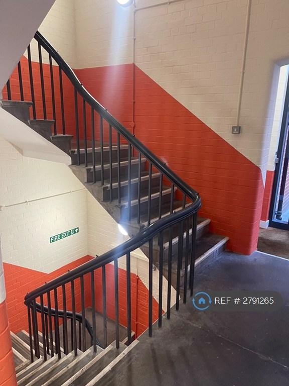 Lifts/Stairwell