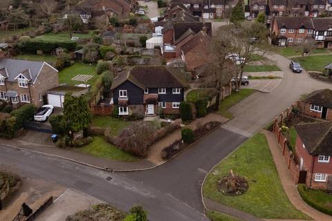 4 bedroom detached house for sale, Clerks Croft, Bletchingley