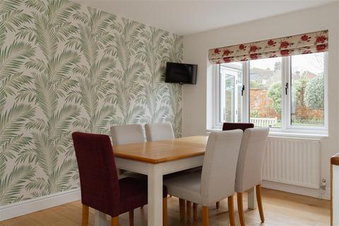 4 bedroom detached house for sale, Clerks Croft, Bletchingley