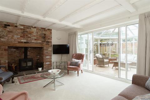 undefined, Clerks Croft, Bletchingley