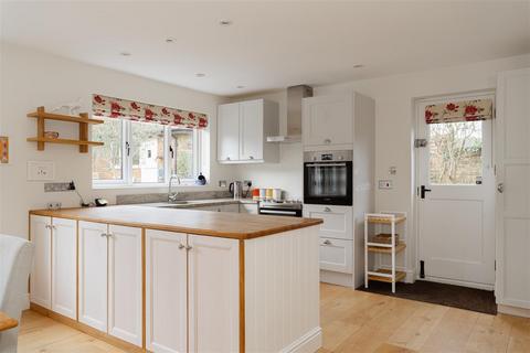 undefined, Clerks Croft, Bletchingley