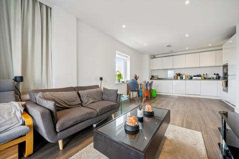 2 bedroom flat to rent, Boulogne House, Frazer Nash Close, Isleworth, London, TW7