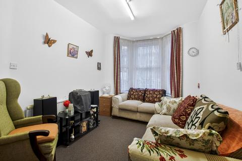 3 bedroom terraced house for sale, Rothsay Road, London, E7