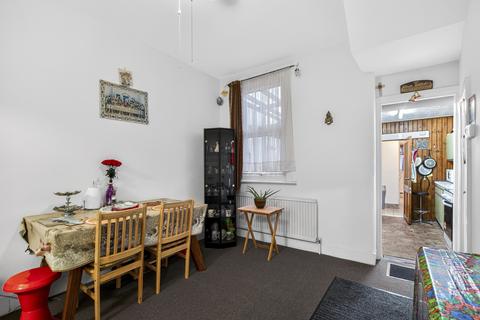 3 bedroom terraced house for sale, Rothsay Road, London, E7