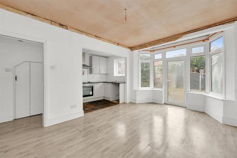 undefined, Pennine Drive, London NW2