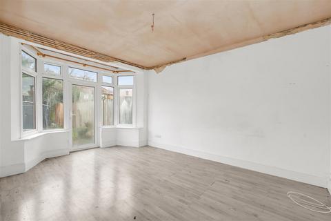 undefined, Pennine Drive, London NW2