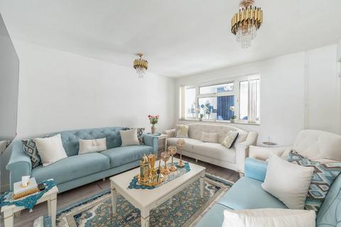 2 bedroom end of terrace house for sale, Robb Road, Stanmore, HA7