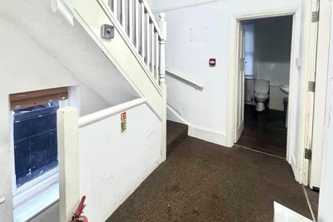 1 bedroom in a house share to rent, Watling Avenue, Edgware