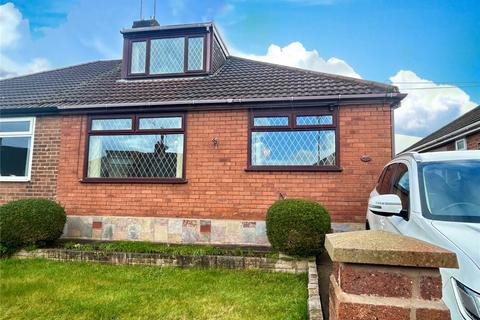 2 bedroom bungalow for sale, Teasdale Close, Chadderton, Oldham, Greater Manchester, OL9