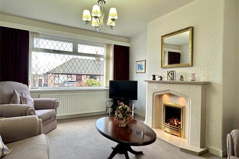 2 bedroom bungalow for sale, Teasdale Close, Chadderton, Oldham, Greater Manchester, OL9