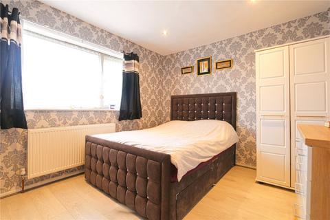 3 bedroom terraced house for sale, Coombes Avenue, Greater Manchester SK14