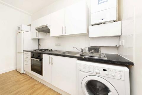 3 bedroom maisonette to rent, Finchley Road, London NW3