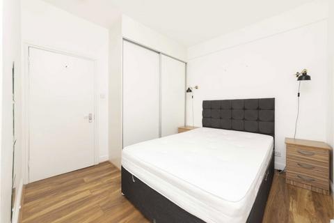 3 bedroom maisonette to rent, Finchley Road, London NW3