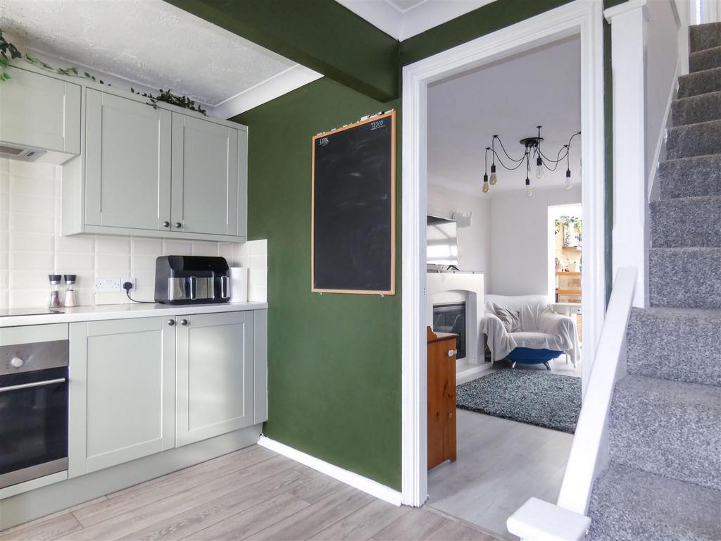 Kitchen/Hall