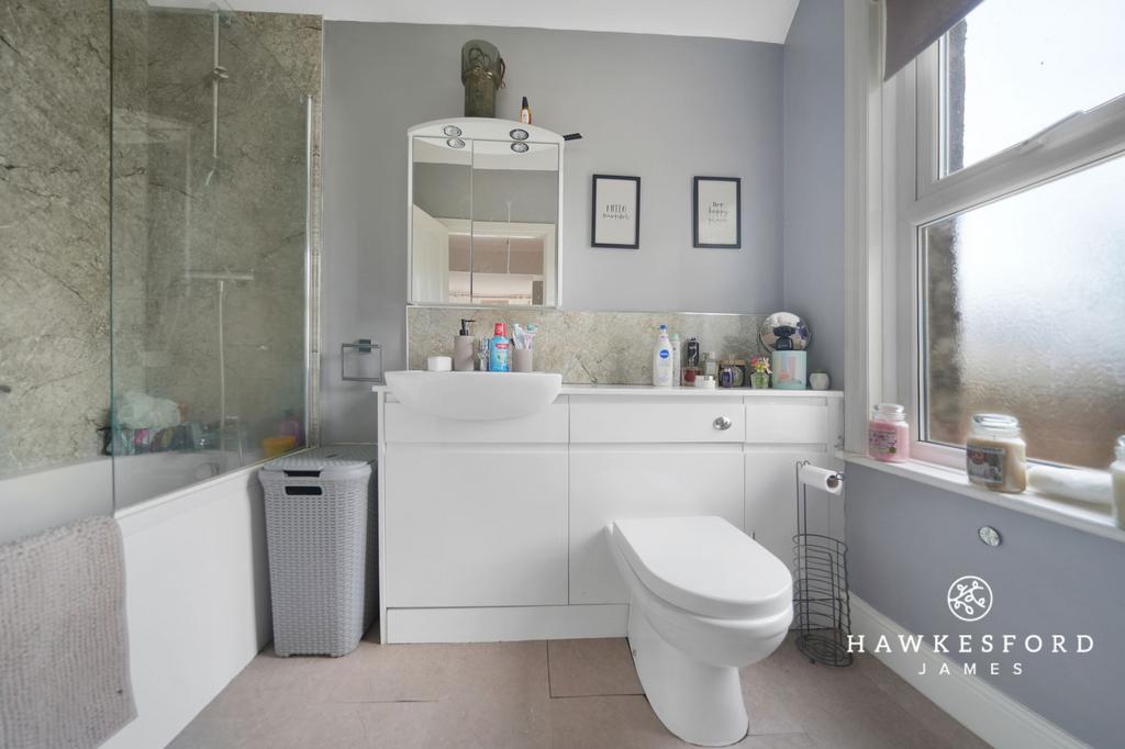 London Road, Teynham - En suite