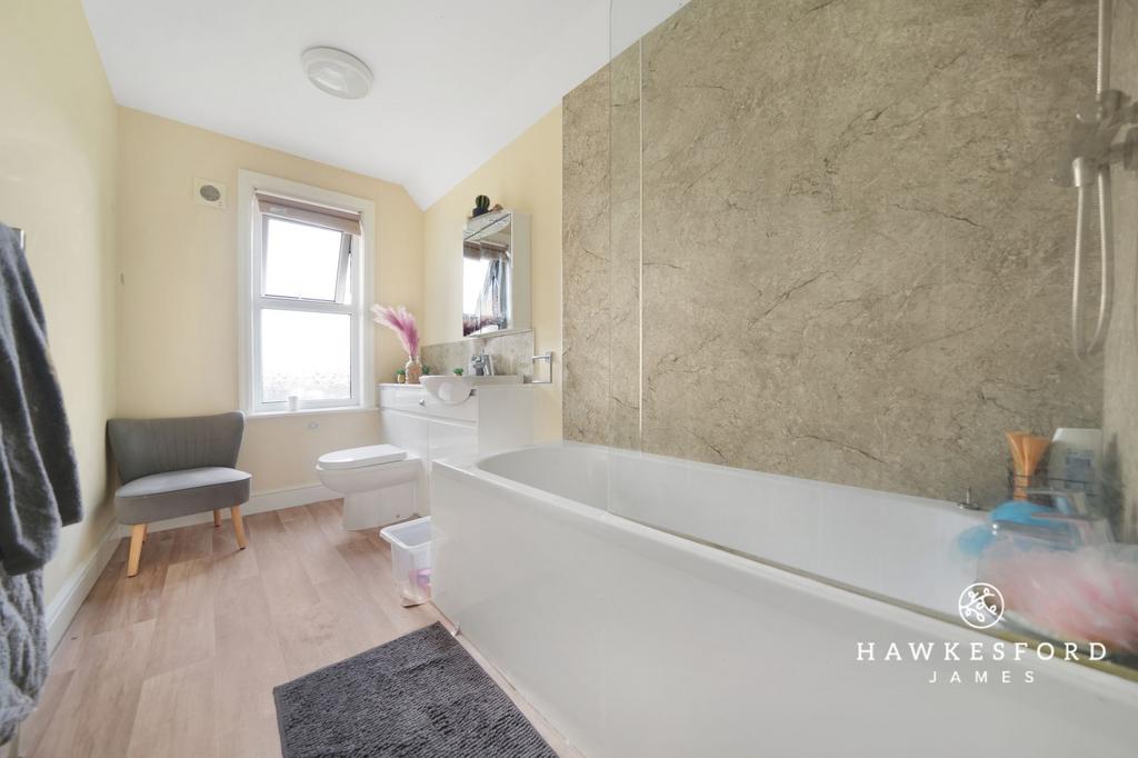 London Road, Teynham - Bathroom