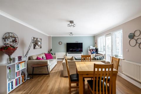 undefined, Lumley Road, Horley