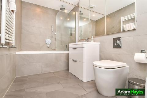2 bedroom apartment for sale, Woodside Grange Road, London N12