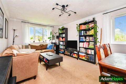 2 bedroom apartment for sale, Woodside Grange Road, London N12
